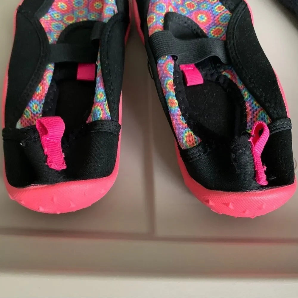 Girls Water Shoes Black Tie Dye Pink Mesh Pull On Rubber Bottom Size 2-3